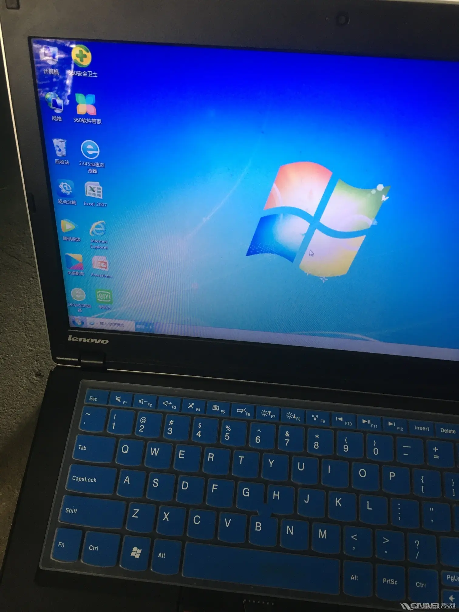 重装系统后只剩C盘