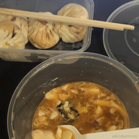 晚宝怀里的碗宝于2022-11-28 08:03发布的图片