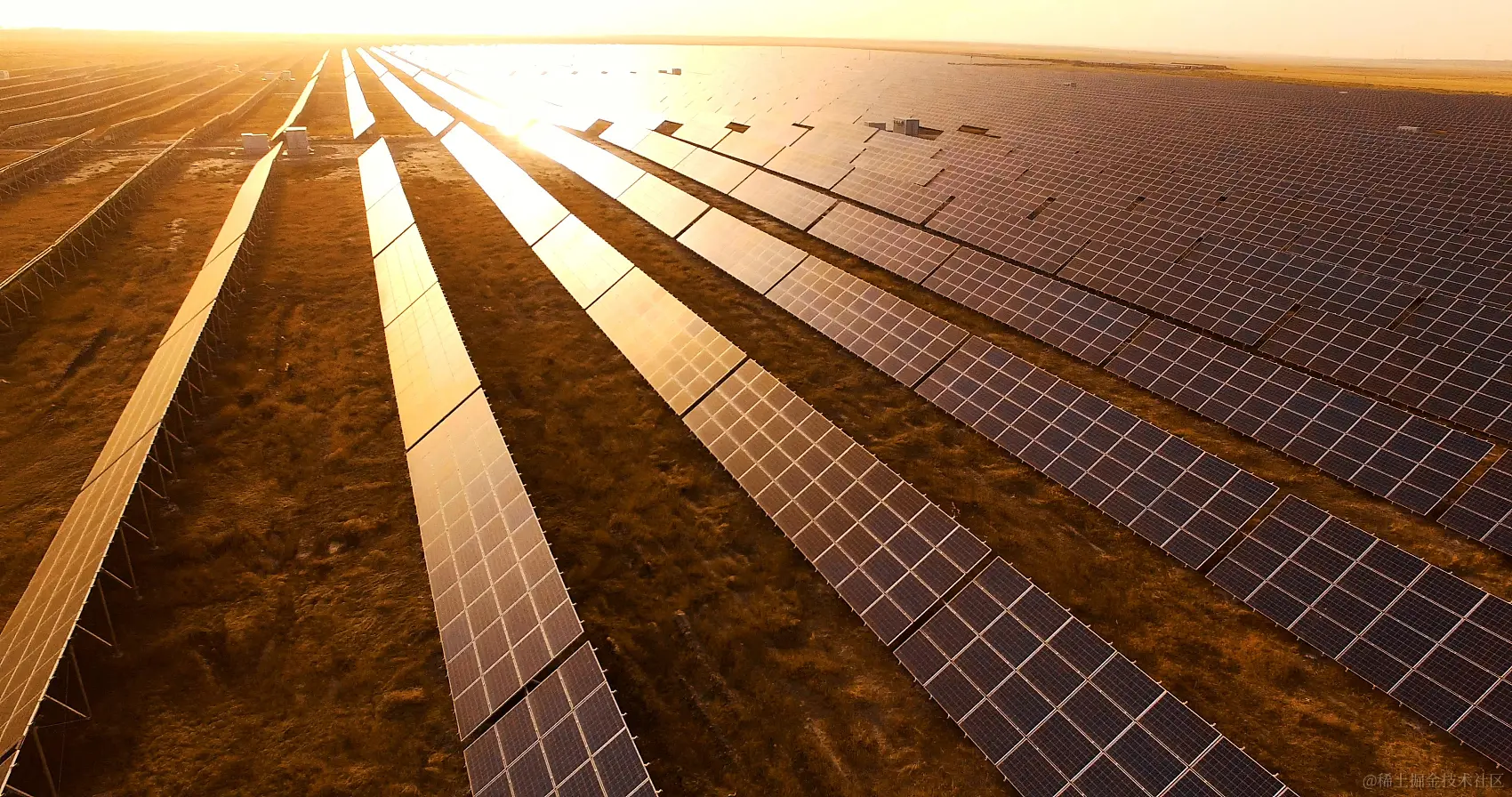 太阳能发电站鸟瞰图.jpg