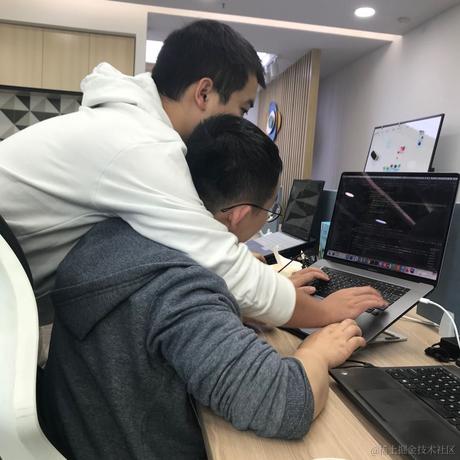 愛萝莉愛掘金于2020-09-29 20:28发布的图片
