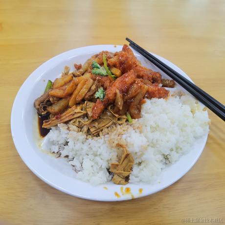 乃琳在看吗mua你一下向晚在看吗给你一拳于2022-11-13 11:55发布的图片