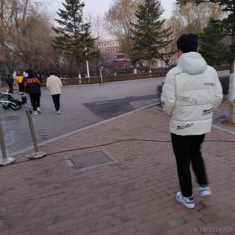 你是落在我世界里的一束光于2022-11-16 06:25发布的图片