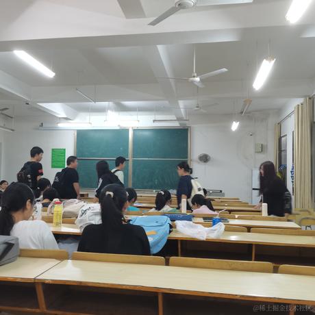 夜幕向晚走去于2022-11-30 09:29发布的图片