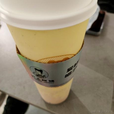 关注乃琳Queen谢谢嘎于2022-12-04 21:44发布的图片