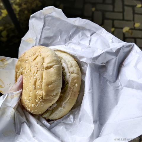 好好学习捏于2022-11-26 09:36发布的图片