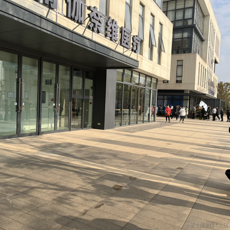 树下有只梅花鹿于2022-11-15 10:04发布的图片