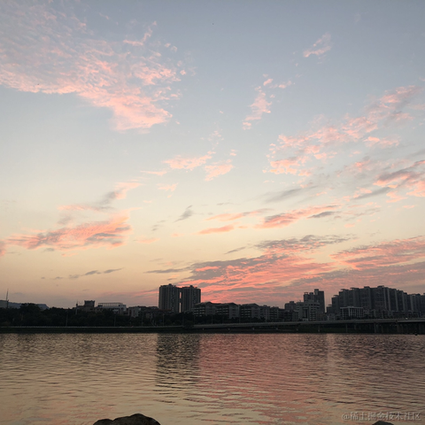 于2023-10-17 07:44发布的图片