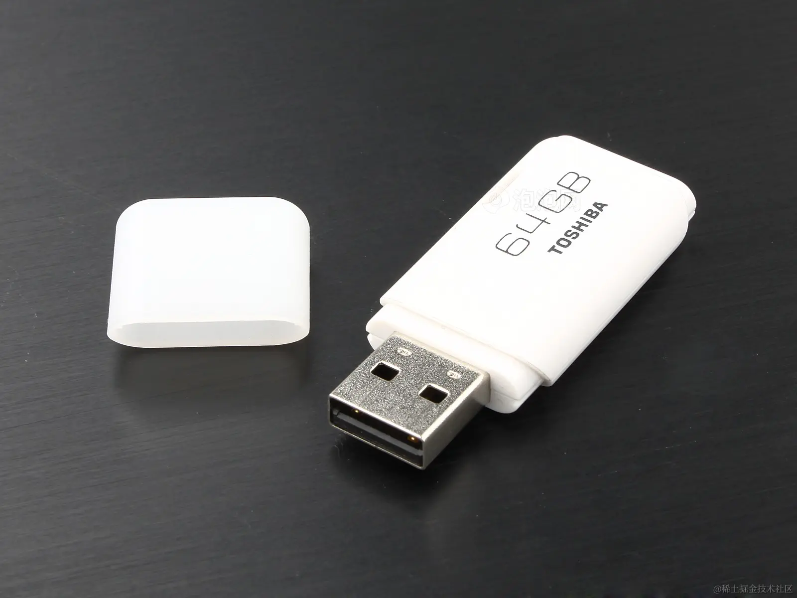 U盘容量突然归零？别慌，这里有解决方案！