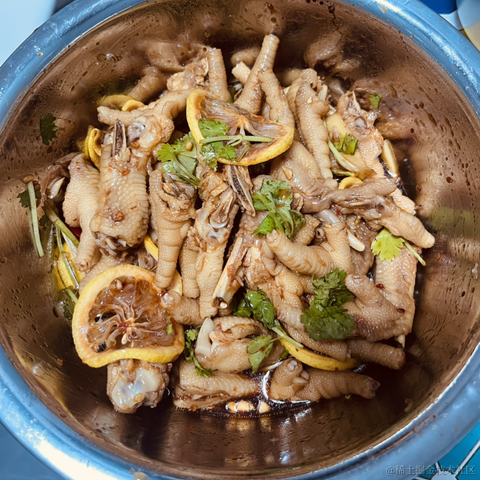 晴天949于2022-11-24 12:07发布的图片